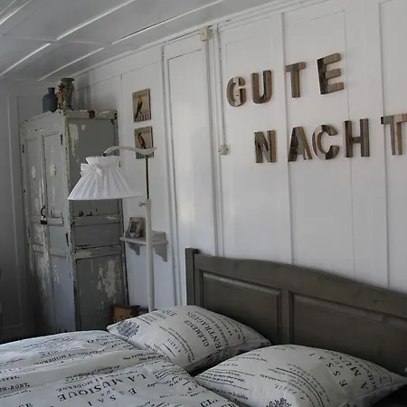 ホテル Gantrisch Ferienzimmer